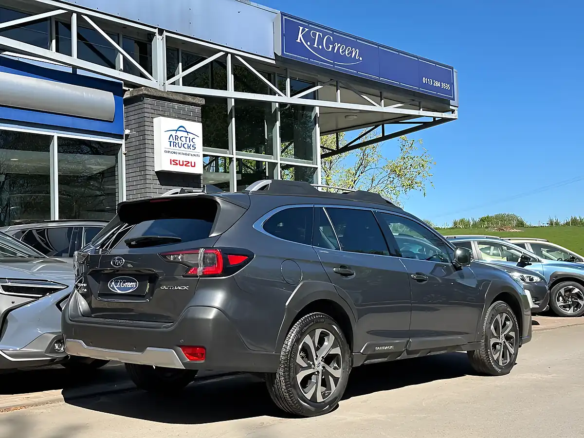 Used 2022 Subaru Outback Touring Grey - Interior and Exterior details 4