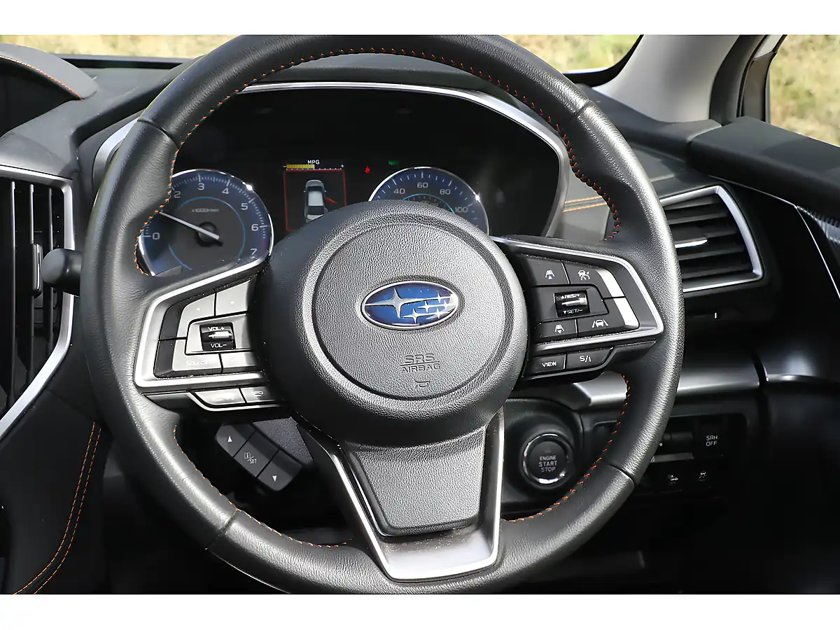 Used 2022 Subaru Xv Se Premium White - Interior and Exterior details 15