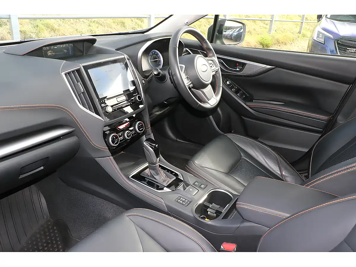 Used 2022 Subaru Xv Se Premium White - Interior and Exterior details 19