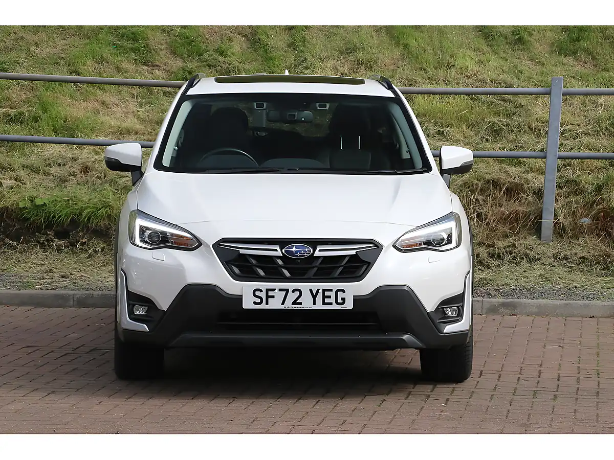 Used 2022 Subaru Xv Se Premium White - Interior and Exterior details 3