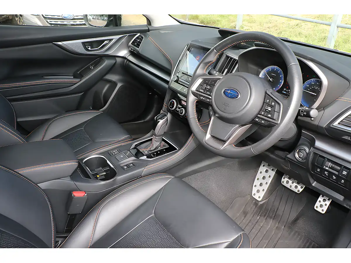 Used 2022 Subaru Xv Se Premium White - Interior and Exterior details 6