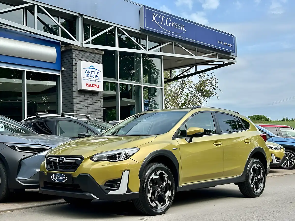 Used 2022 Subaru Xv Se Premium Yellow - Front View