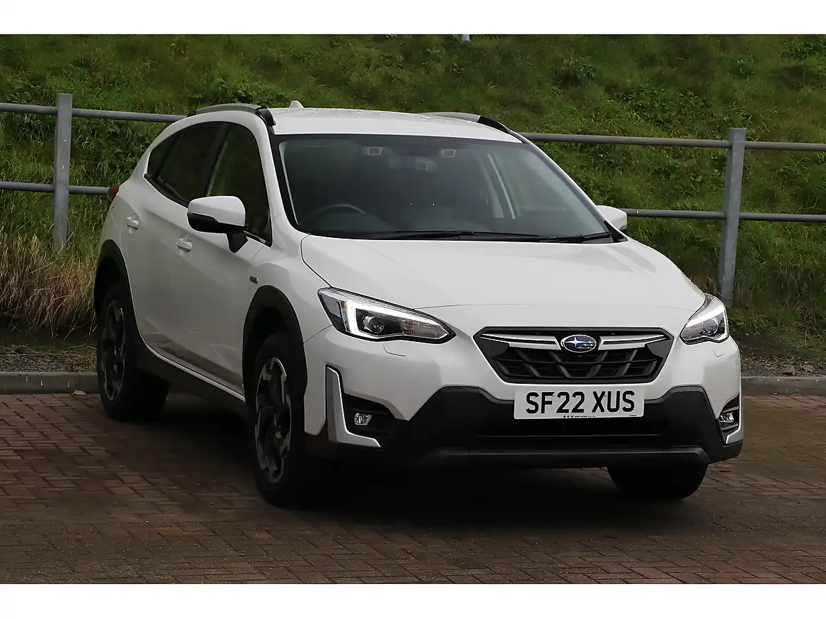 Used 2022 Subaru Xv Se White - Front View