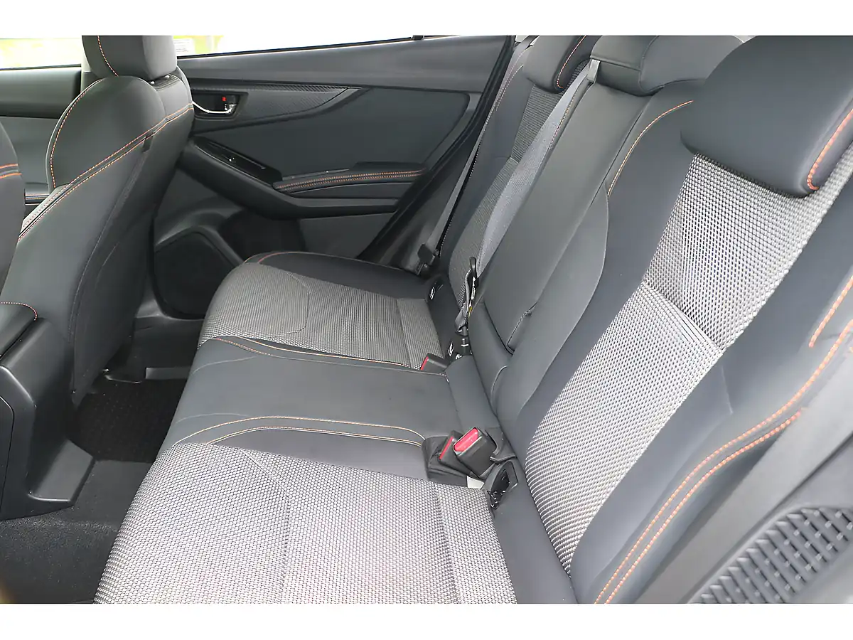 Used 2022 Subaru Xv Se White - Interior and Exterior details 11