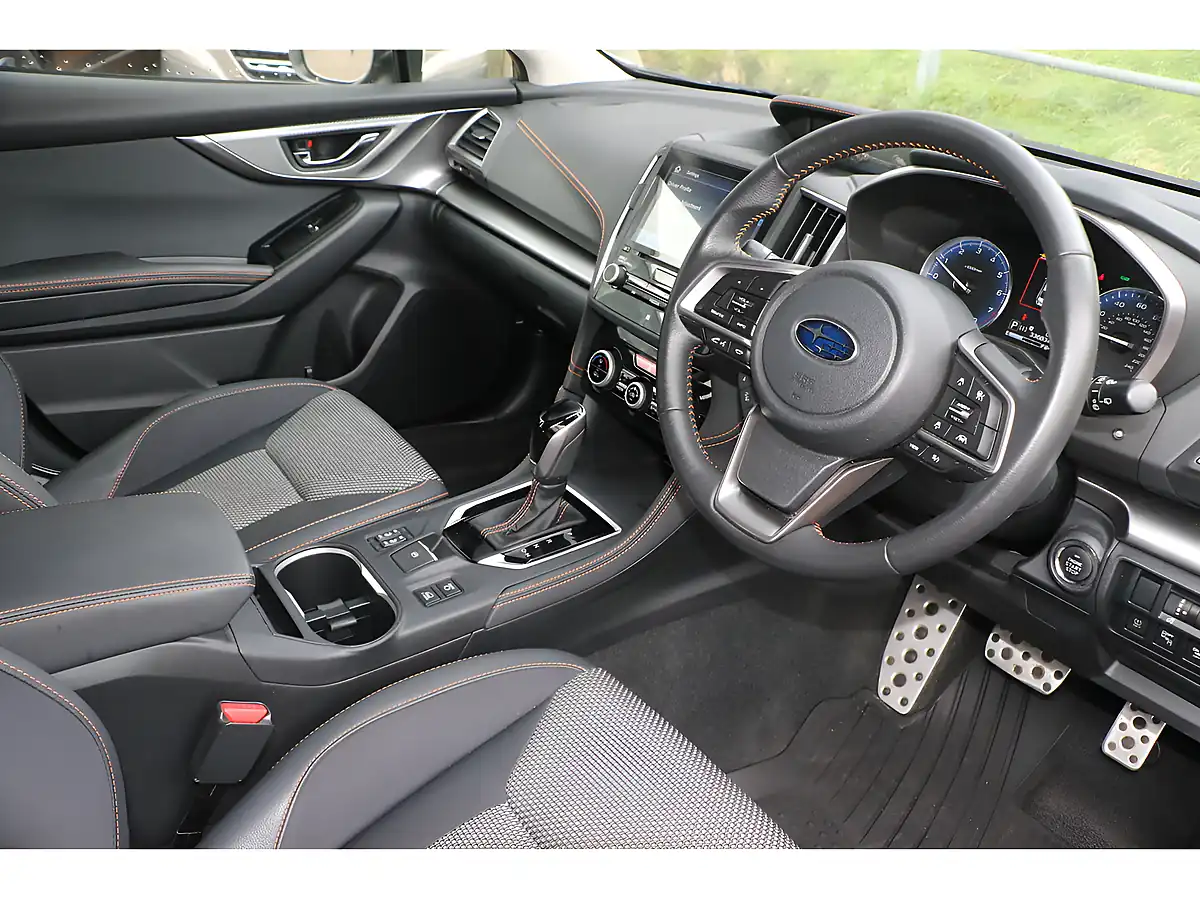 Used 2022 Subaru Xv Se White - Interior and Exterior details 14