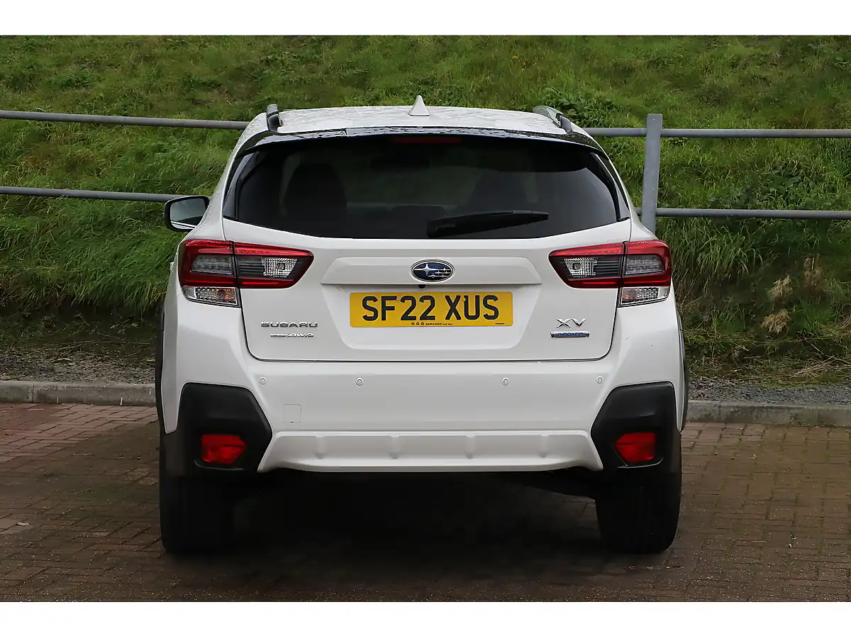 Used 2022 Subaru Xv Se White - Interior and Exterior details 4