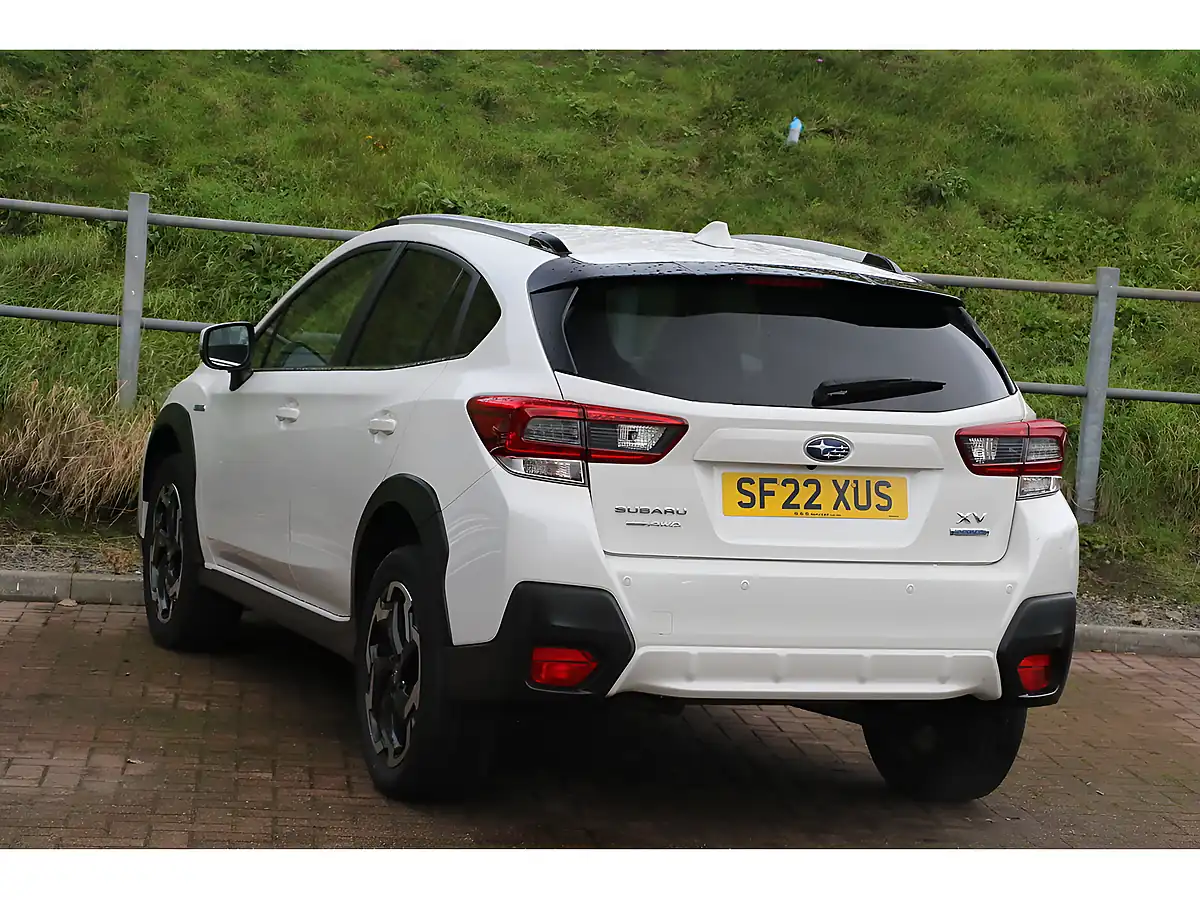 Used 2022 Subaru Xv Se White - Interior and Exterior details 5