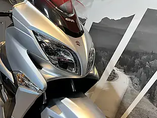 Used 2022 Suzuki Burgman 400 Silver - Interior and Exterior details 7