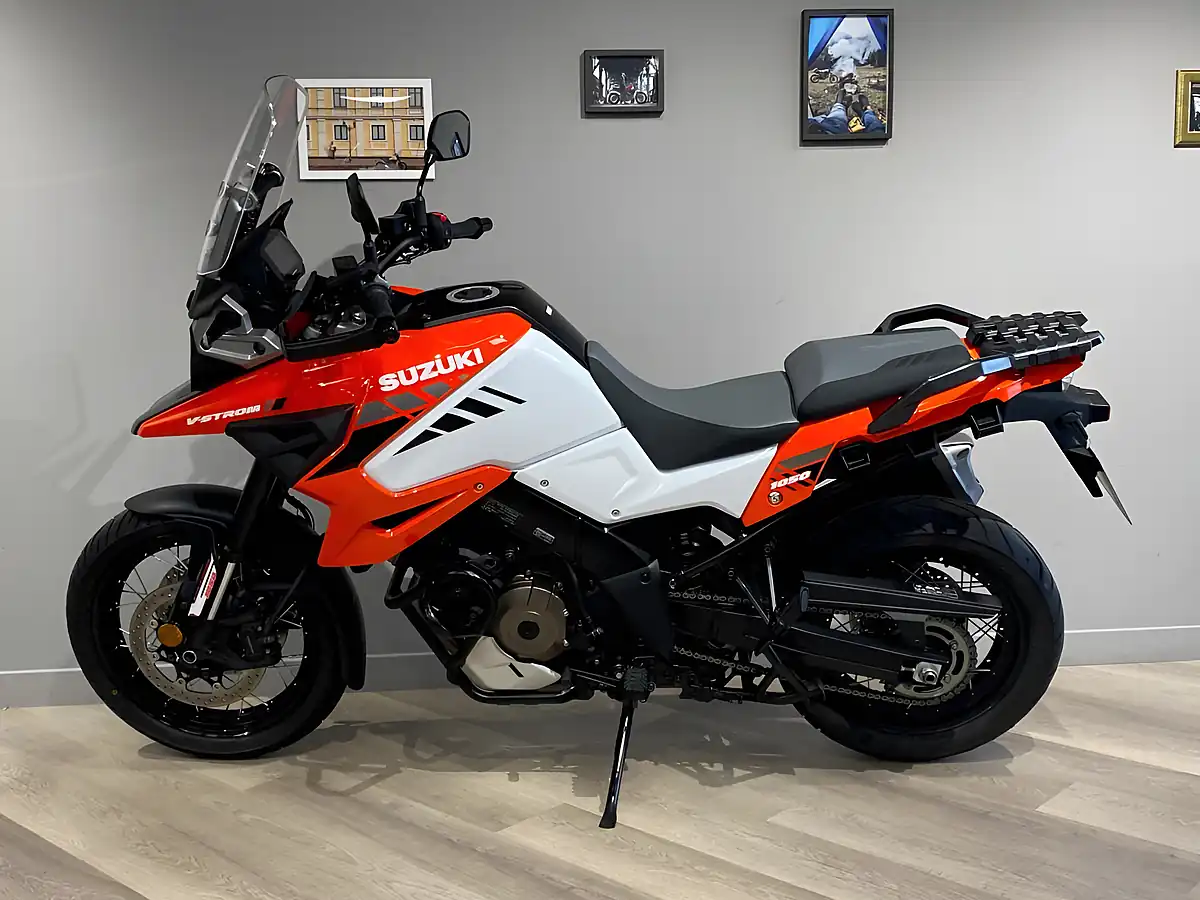Used 2022 Suzuki Dl 1050 M2 V-Stro - Interior and Exterior details 2