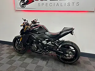 Used 2022 Suzuki GSX-S1000 Naked Black - Interior and Exterior details 12