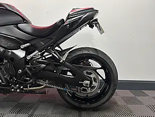 Used 2022 Suzuki GSX-S1000 Naked Black - Interior and Exterior details 14