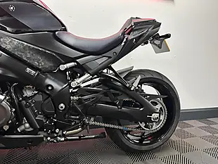 Used 2022 Suzuki GSX-S1000 Naked Black - Interior and Exterior details 15