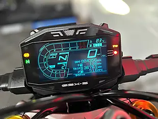 Used 2022 Suzuki GSX-S1000 Naked Black - Interior and Exterior details 18