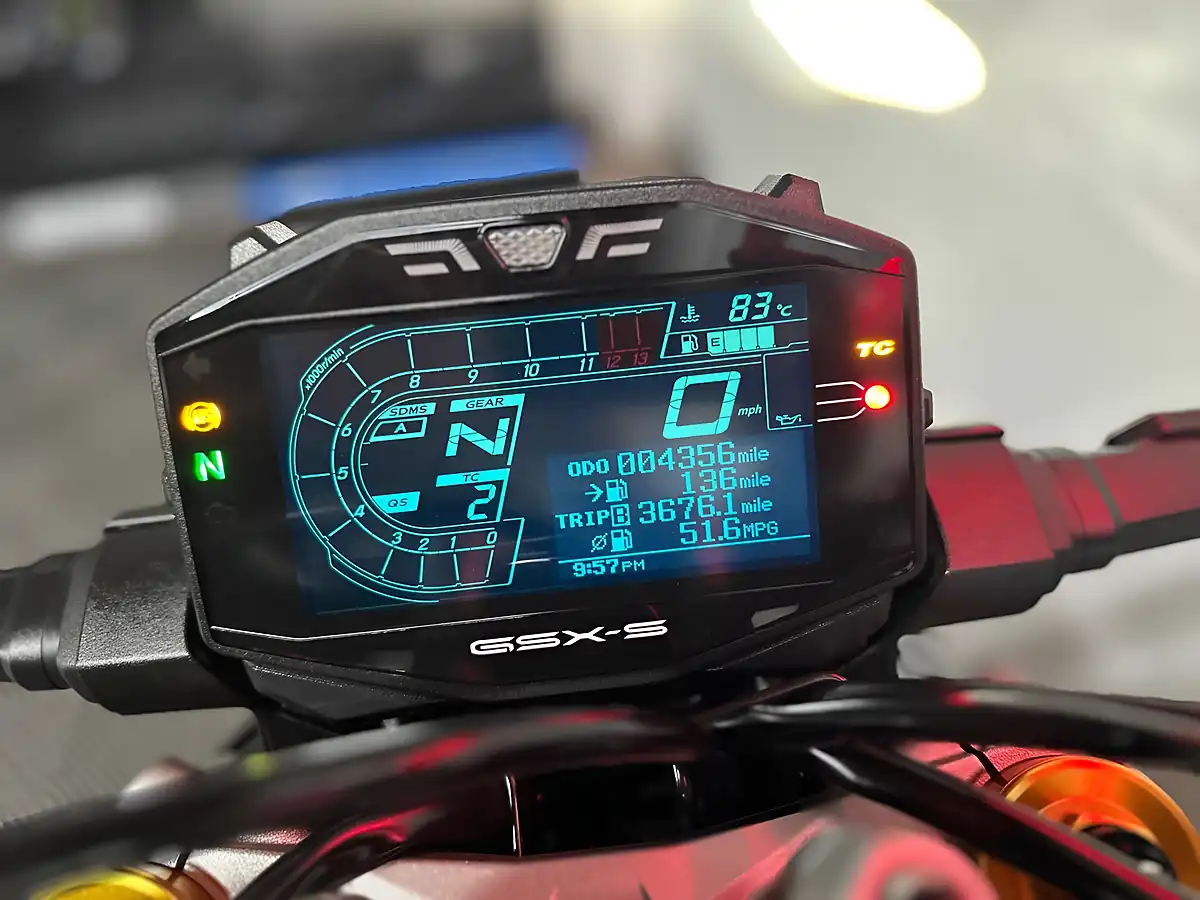 Used 2022 Suzuki GSX-S1000 Naked Black - Interior and Exterior details 18