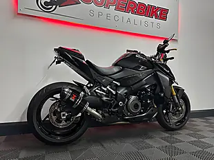 Used 2022 Suzuki GSX-S1000 Naked Black - Interior and Exterior details 4