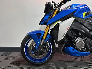 Used 2022 Suzuki GSX-S1000 Naked Blue - Interior and Exterior details 12