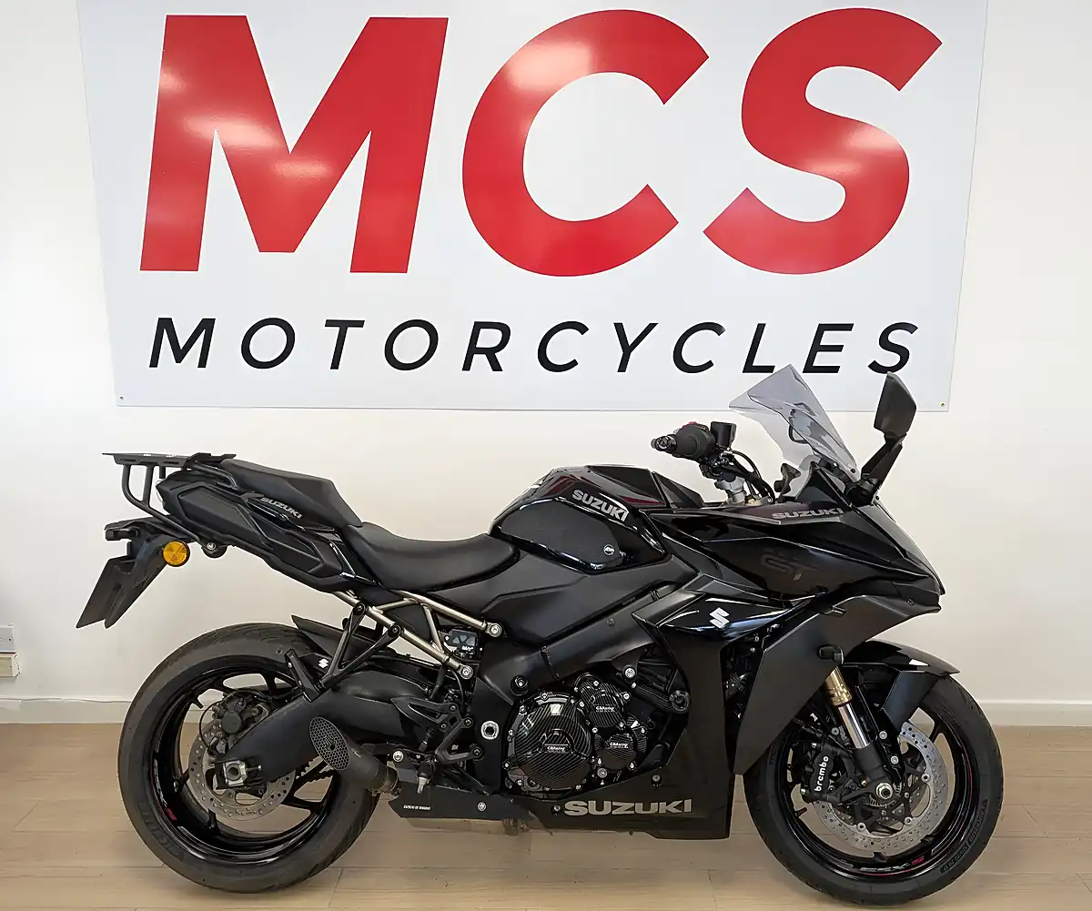 Used 2022 Suzuki GSX-S1000GT Black - Front View