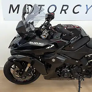 Used 2022 Suzuki GSX-S1000GT Black - Interior and Exterior details 10