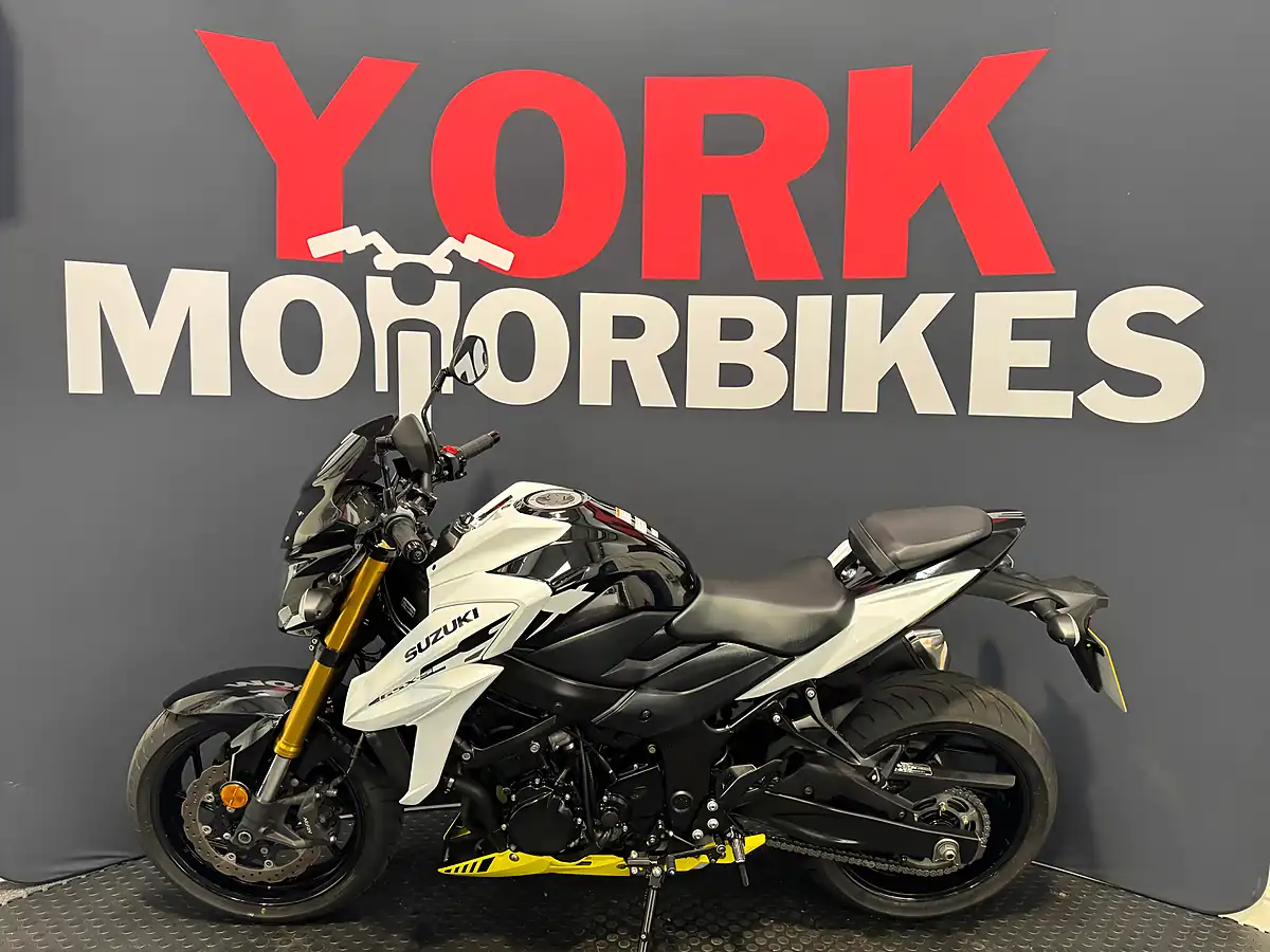Used 2022 Suzuki GSX-S750 - Interior and Exterior details 2
