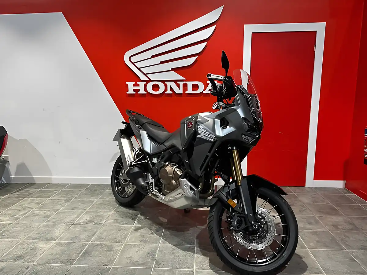 Used 2022 Suzuki GSX1300R Hayabusa Black - Interior and Exterior details 5