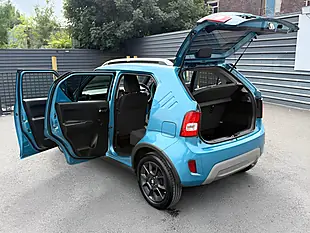 Used 2022 Suzuki Ignis Sz-T Blue - Interior and Exterior details 12