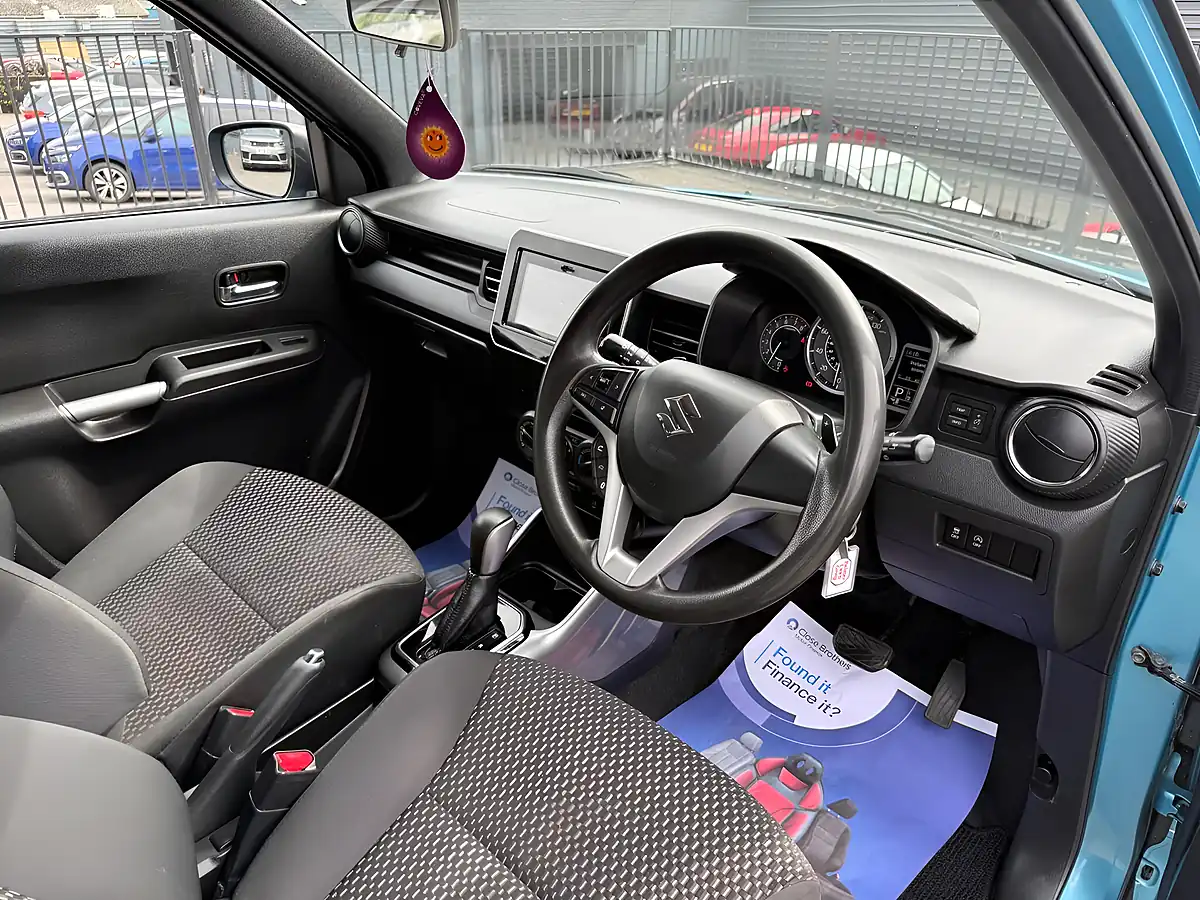 Used 2022 Suzuki Ignis Sz-T Blue - Interior and Exterior details 13