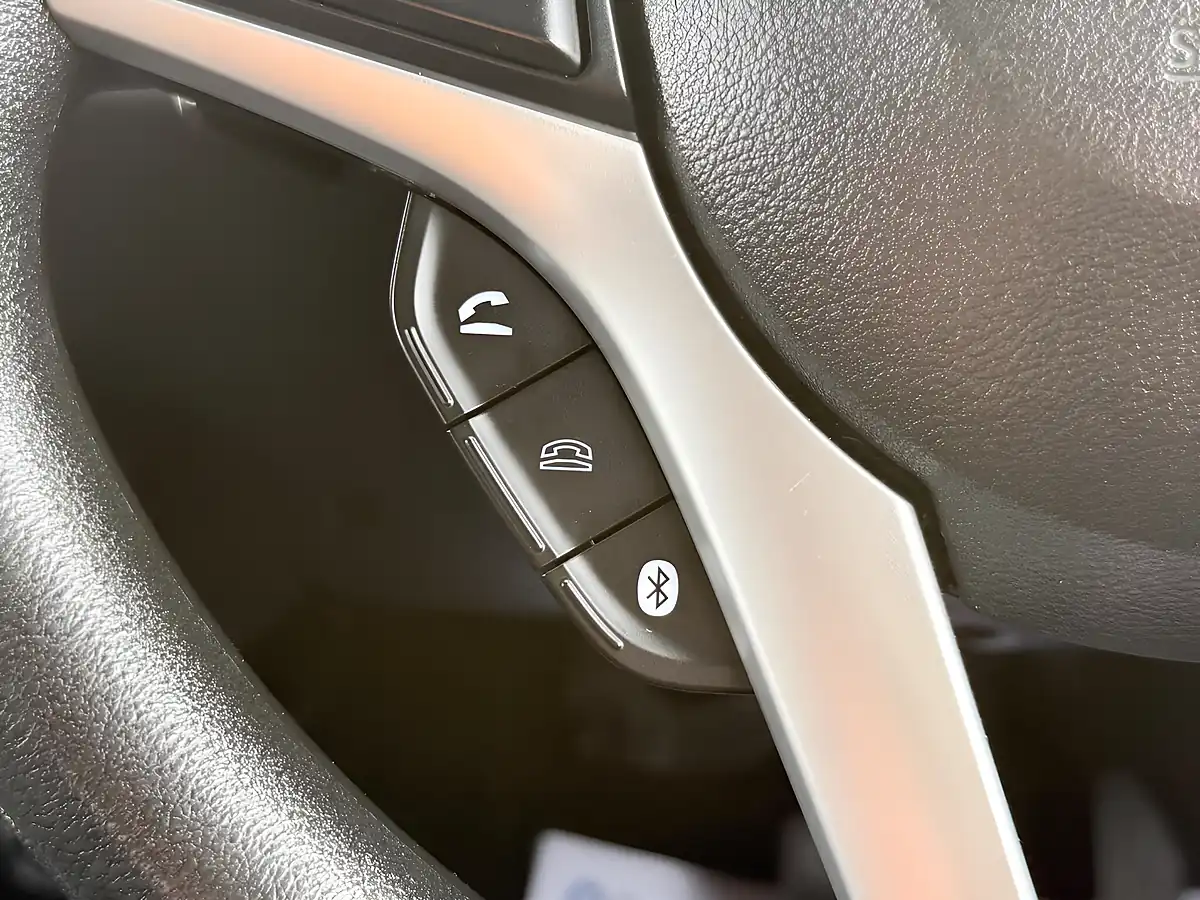 Used 2022 Suzuki Ignis Sz-T Blue - Interior and Exterior details 17