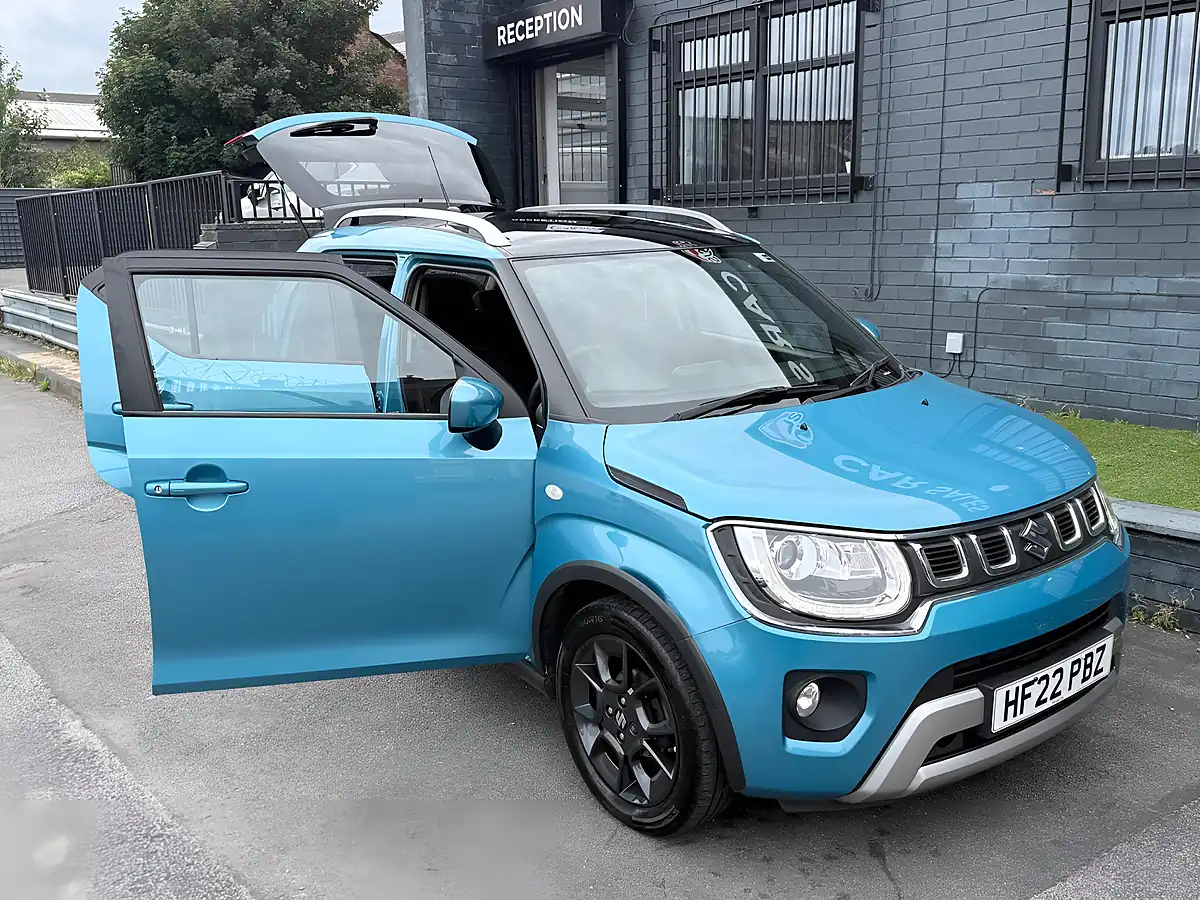Used 2022 Suzuki Ignis Sz-T Blue - Interior and Exterior details 6