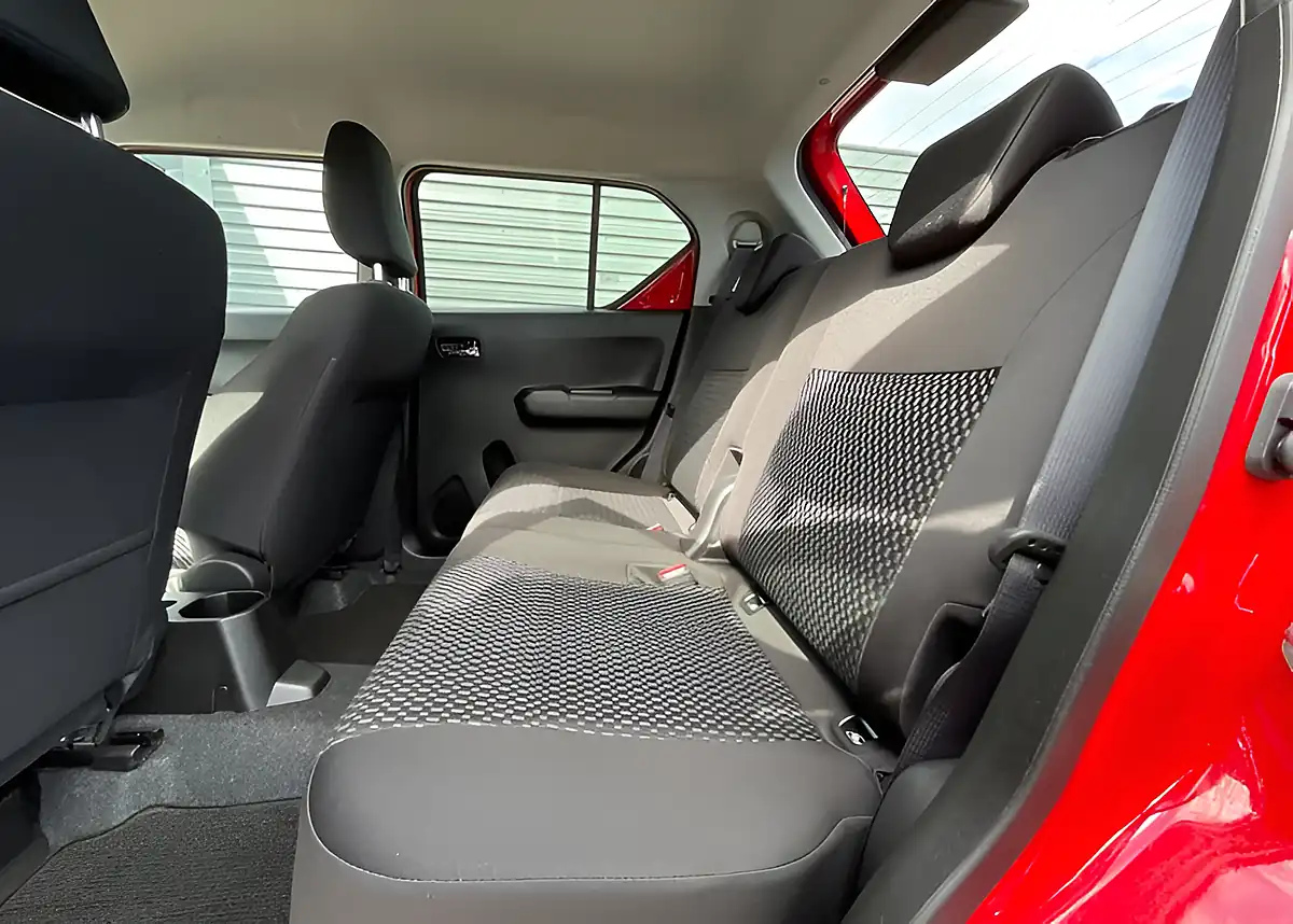 Used 2022 Suzuki Ignis SZ5 Red - Interior and Exterior details 17