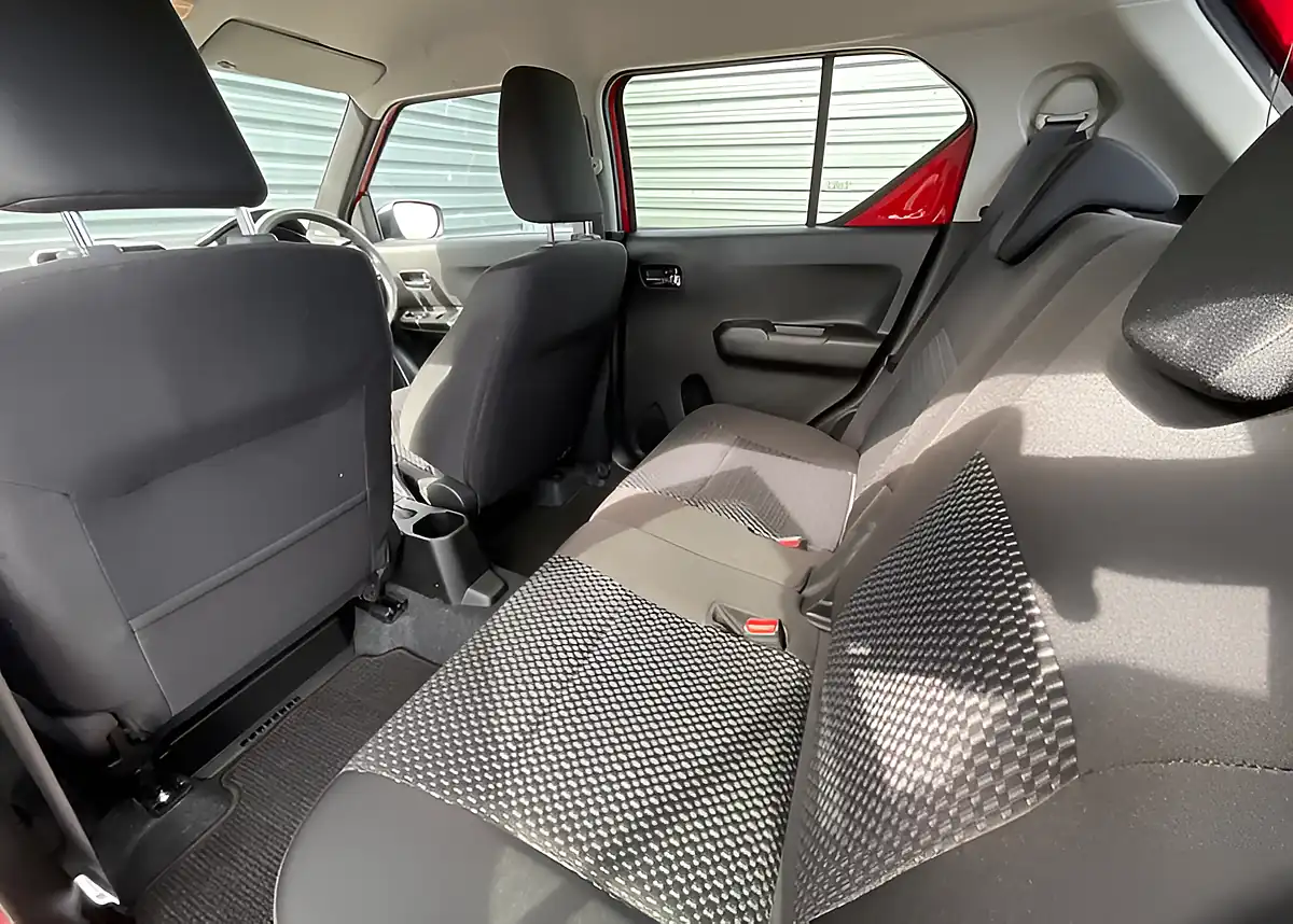 Used 2022 Suzuki Ignis SZ5 Red - Interior and Exterior details 18