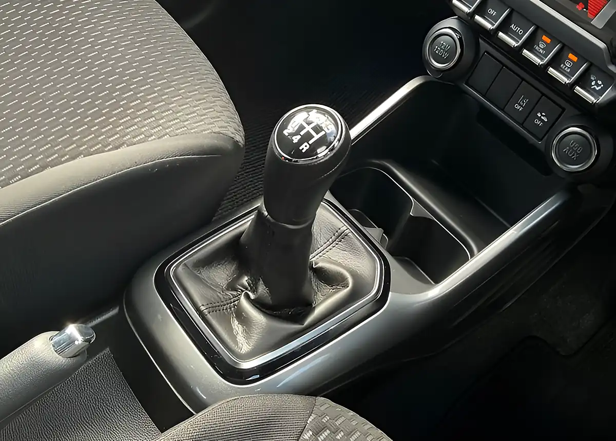 Used 2022 Suzuki Ignis SZ5 Red - Interior and Exterior details 20
