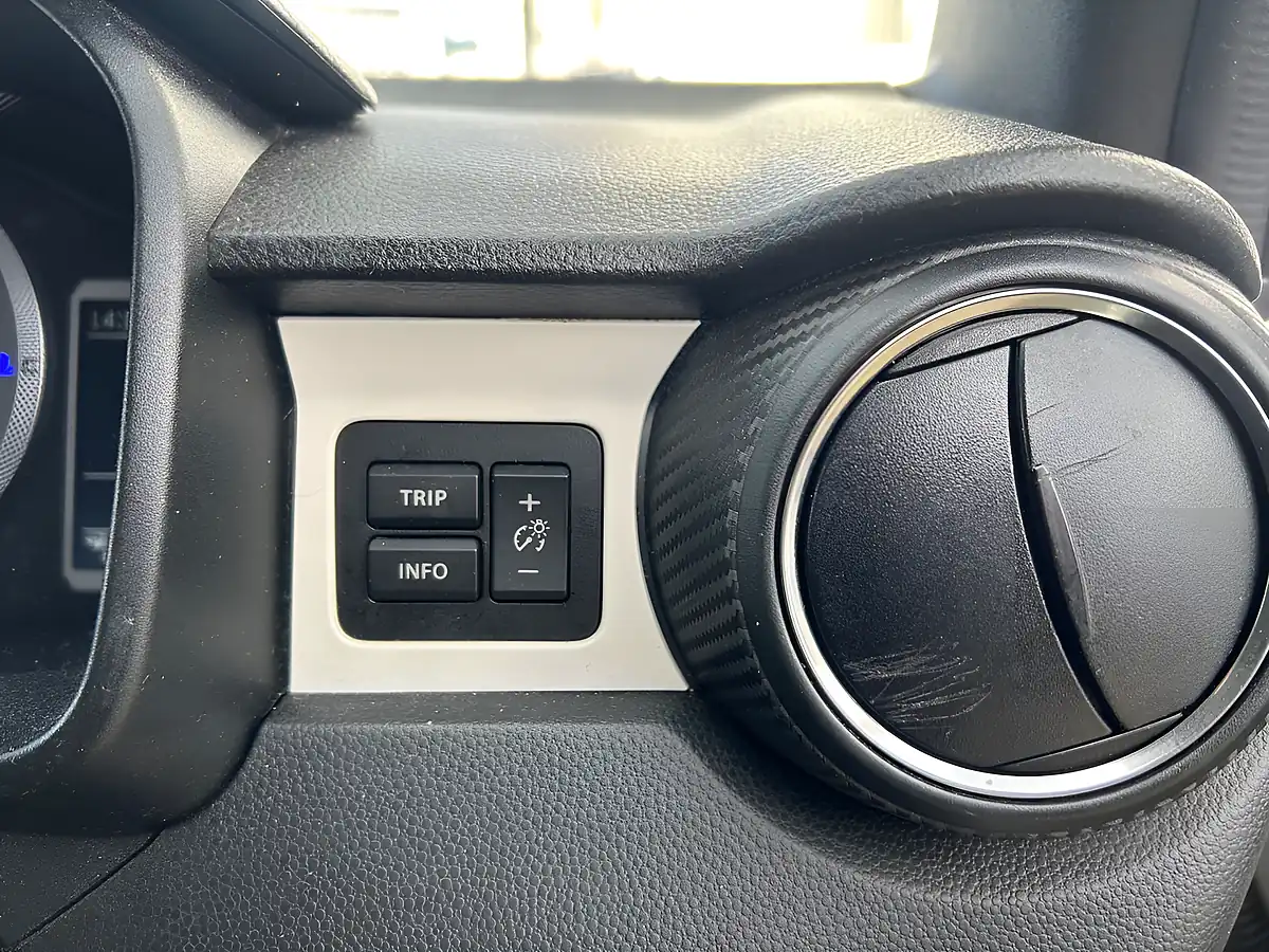 Used 2022 Suzuki Ignis SZ5 White - Interior and Exterior details 13