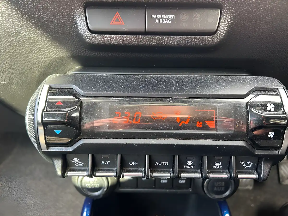 Used 2022 Suzuki Ignis SZ5 White - Interior and Exterior details 18