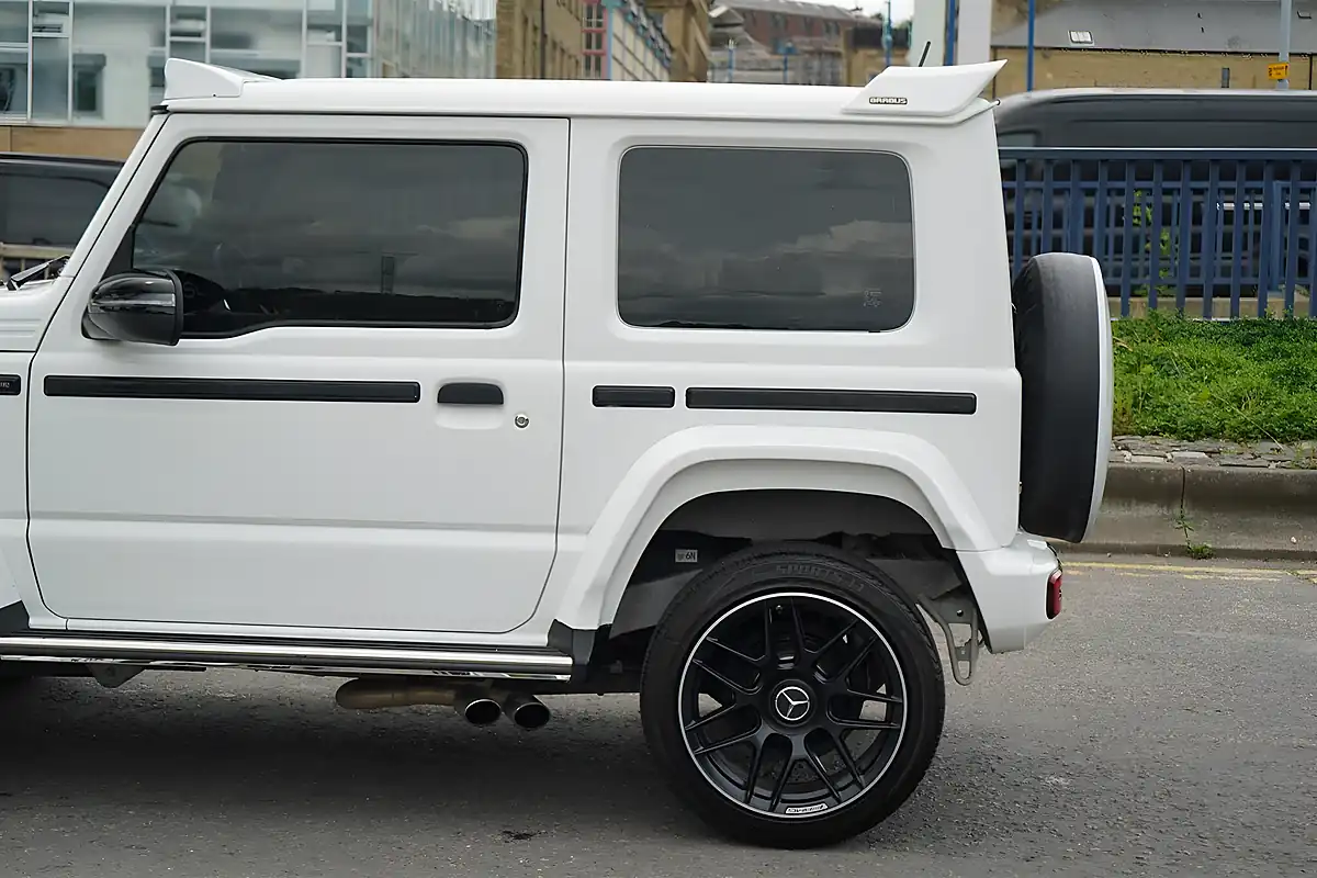 Used 2022 Suzuki Jimny SZ5 White - Interior and Exterior details 10