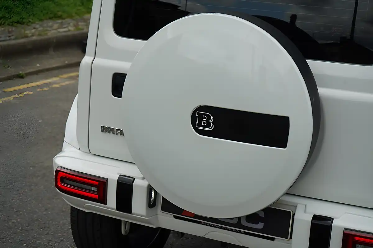 Used 2022 Suzuki Jimny SZ5 White - Interior and Exterior details 16