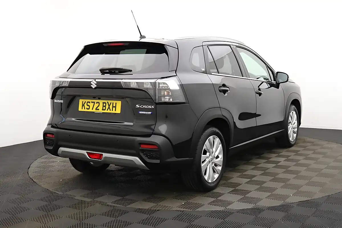 Used 2022 Suzuki S-Cross Motion Black - Interior and Exterior details 4