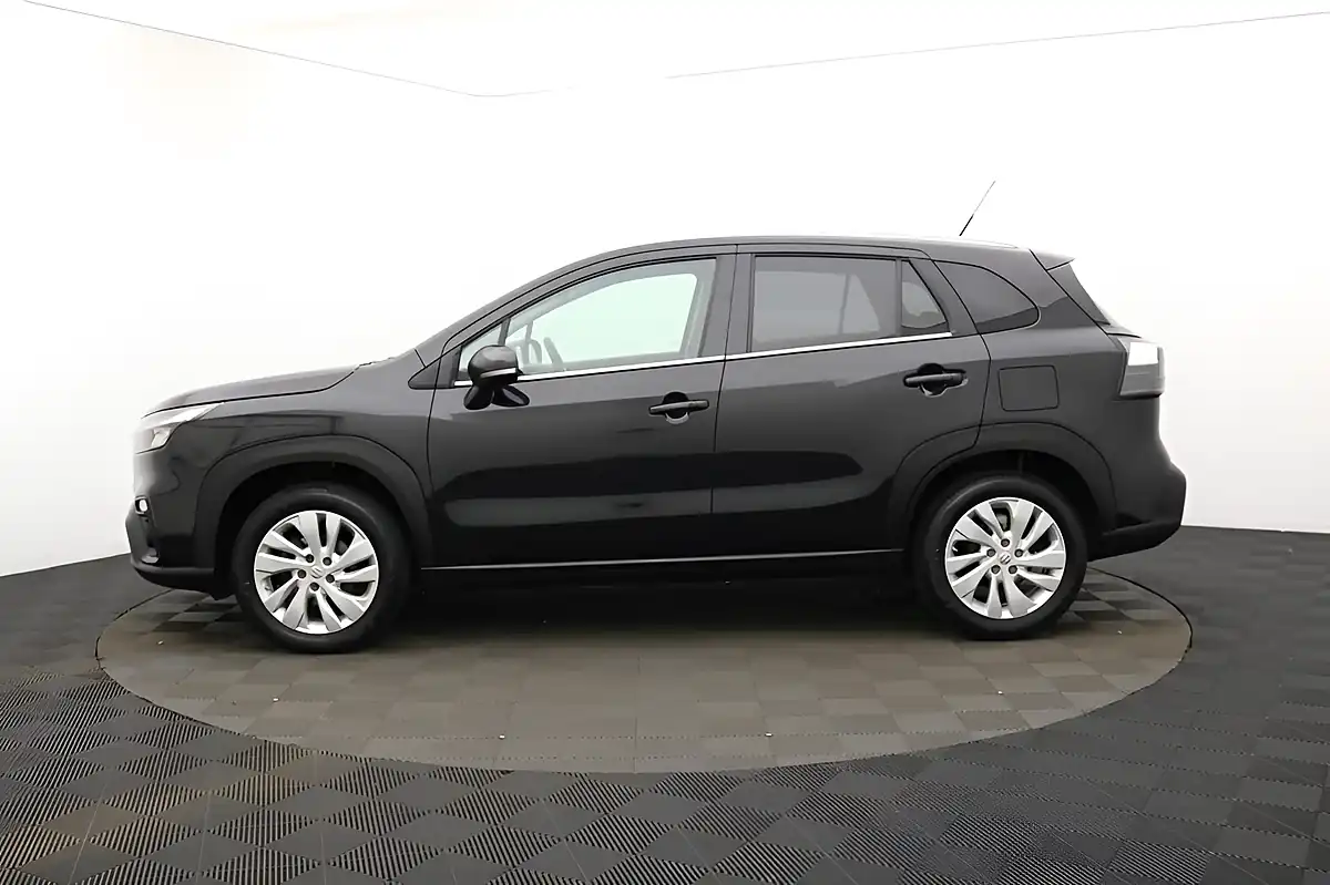 Used 2022 Suzuki S-Cross Motion Black - Interior and Exterior details 7