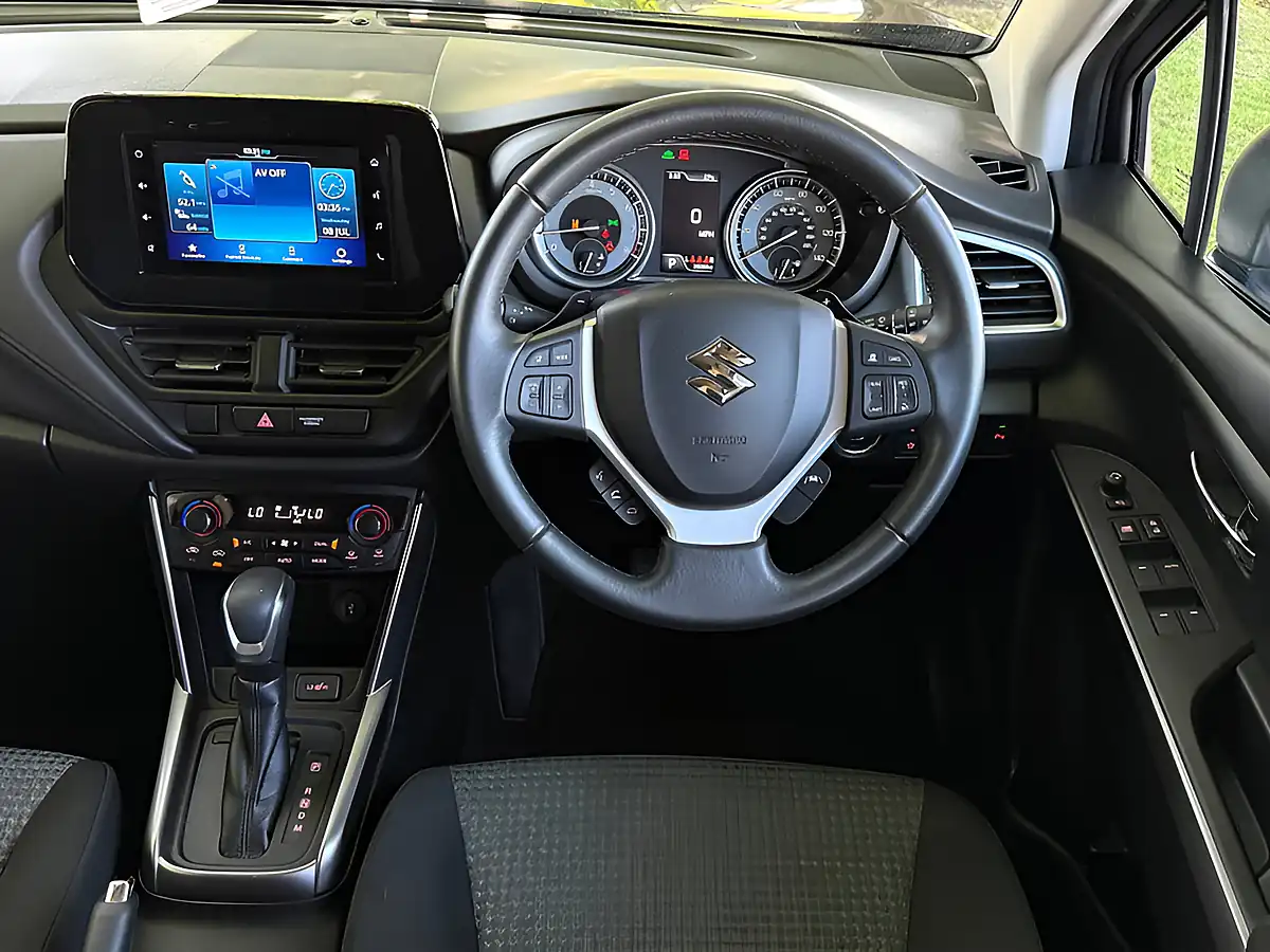 Used 2022 Suzuki S-Cross Motion Blue - Interior and Exterior details 11