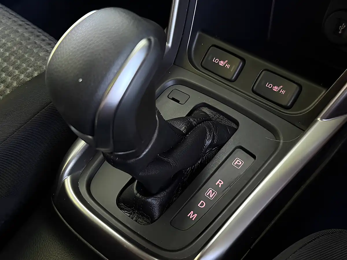 Used 2022 Suzuki S-Cross Motion Blue - Interior and Exterior details 15