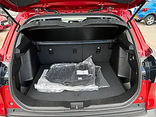 Used 2022 Suzuki S-Cross Ultra Energetic Red Pearl - Interior and Exterior details 17