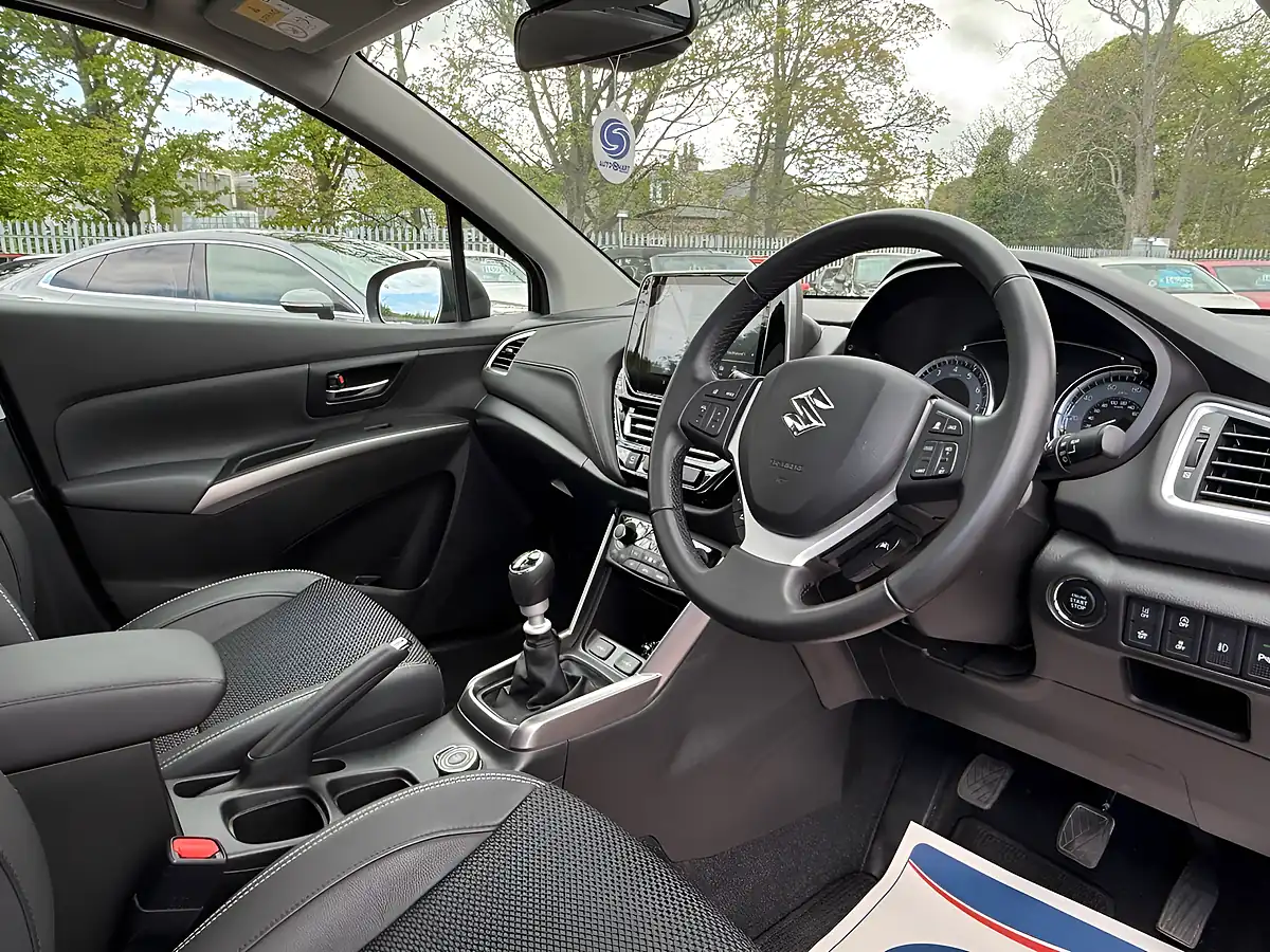 Used 2022 Suzuki S-Cross Ultra Energetic Red Pearl - Interior and Exterior details 18