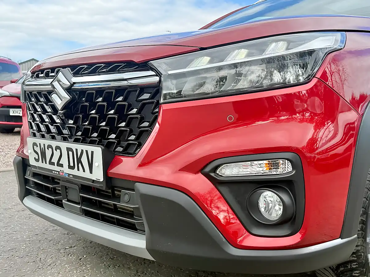 Used 2022 Suzuki S-Cross Ultra Energetic Red Pearl - Interior and Exterior details 9