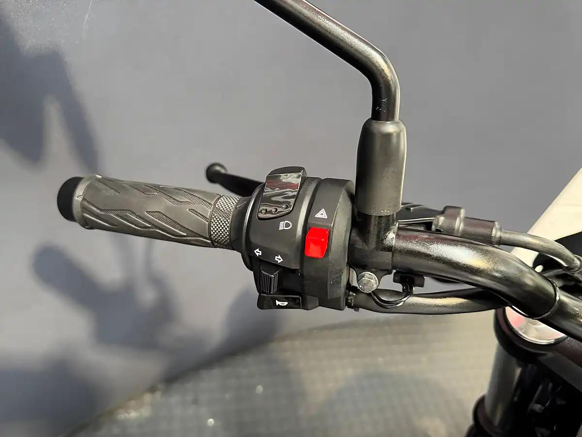 Used 2022 Suzuki SV650 - Interior and Exterior details 13