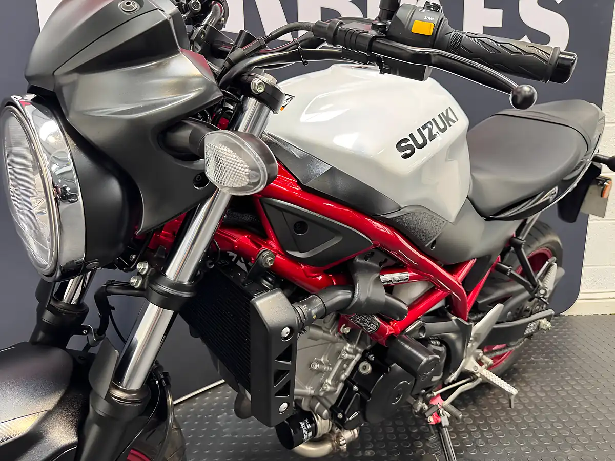 Used 2022 Suzuki SV650 - Interior and Exterior details 16