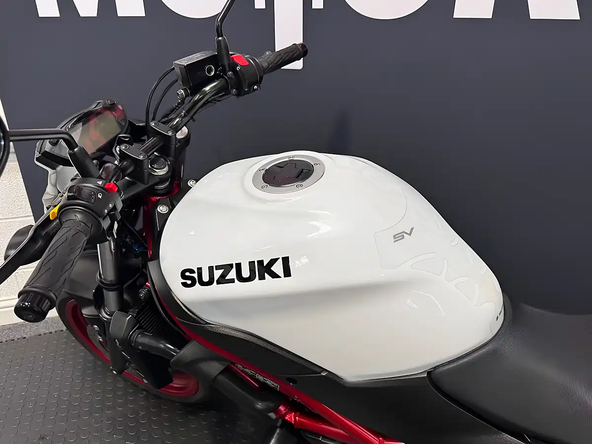 Used 2022 Suzuki SV650 - Interior and Exterior details 17
