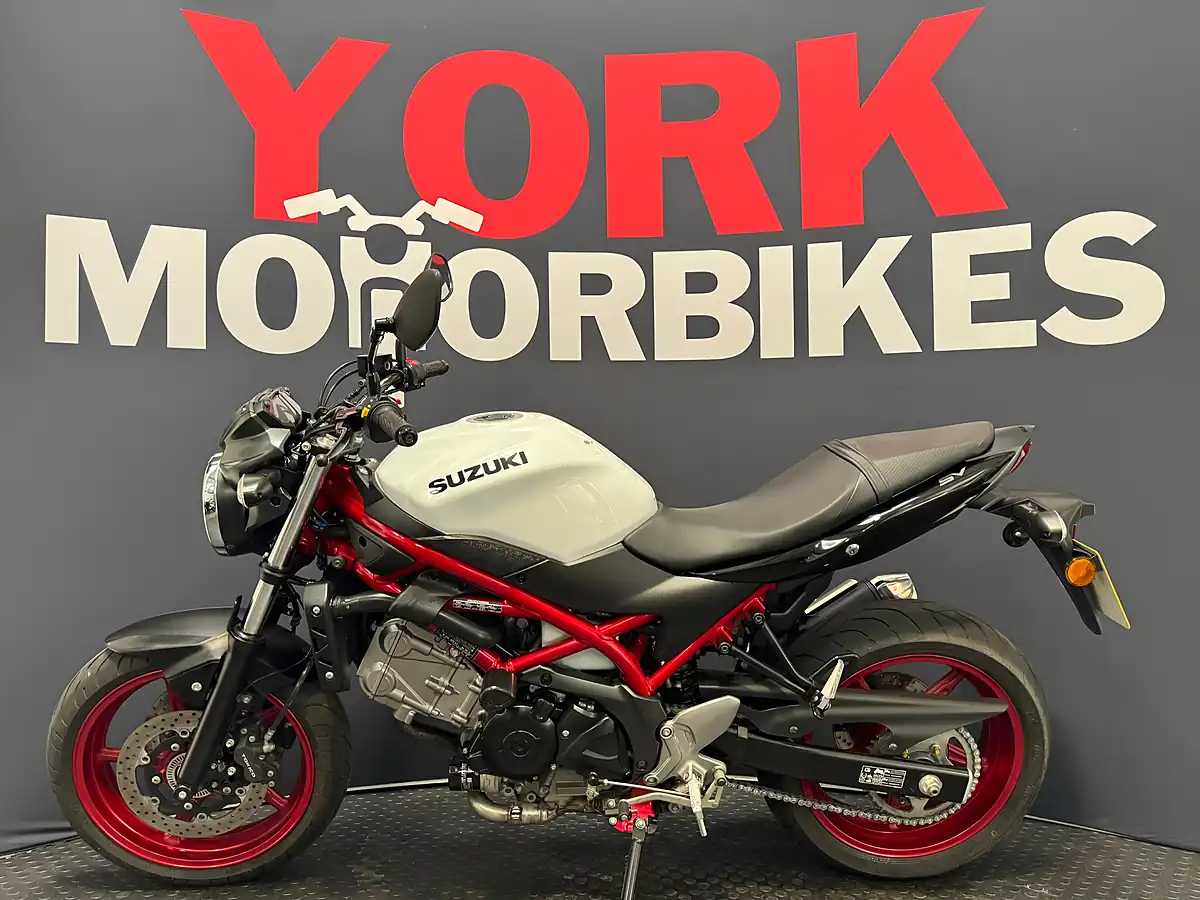 Used 2022 Suzuki SV650 - Interior and Exterior details 2