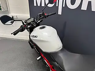 Used 2022 Suzuki SV650 - Interior and Exterior details 20