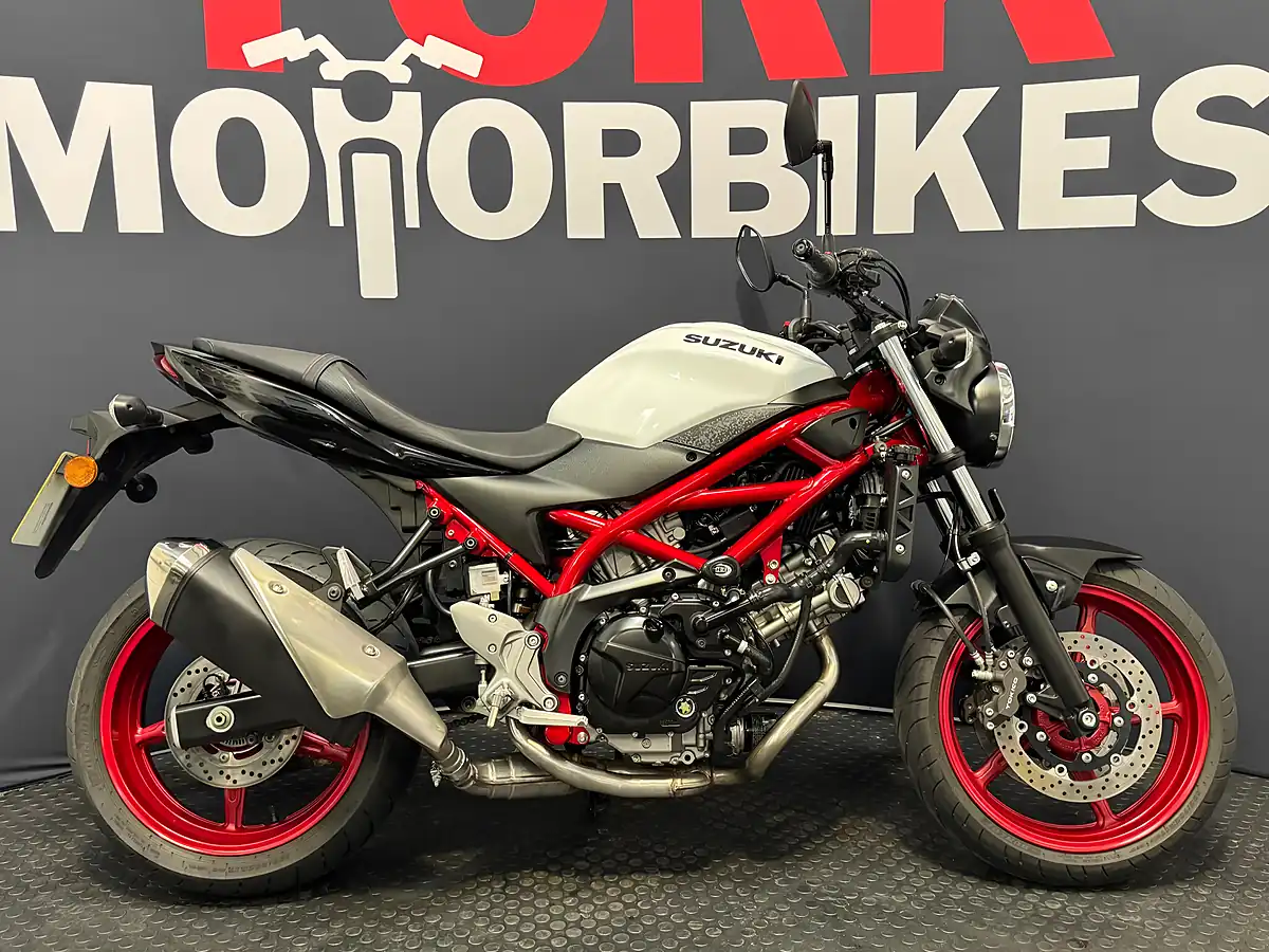 Used 2022 Suzuki SV650 - Interior and Exterior details 3