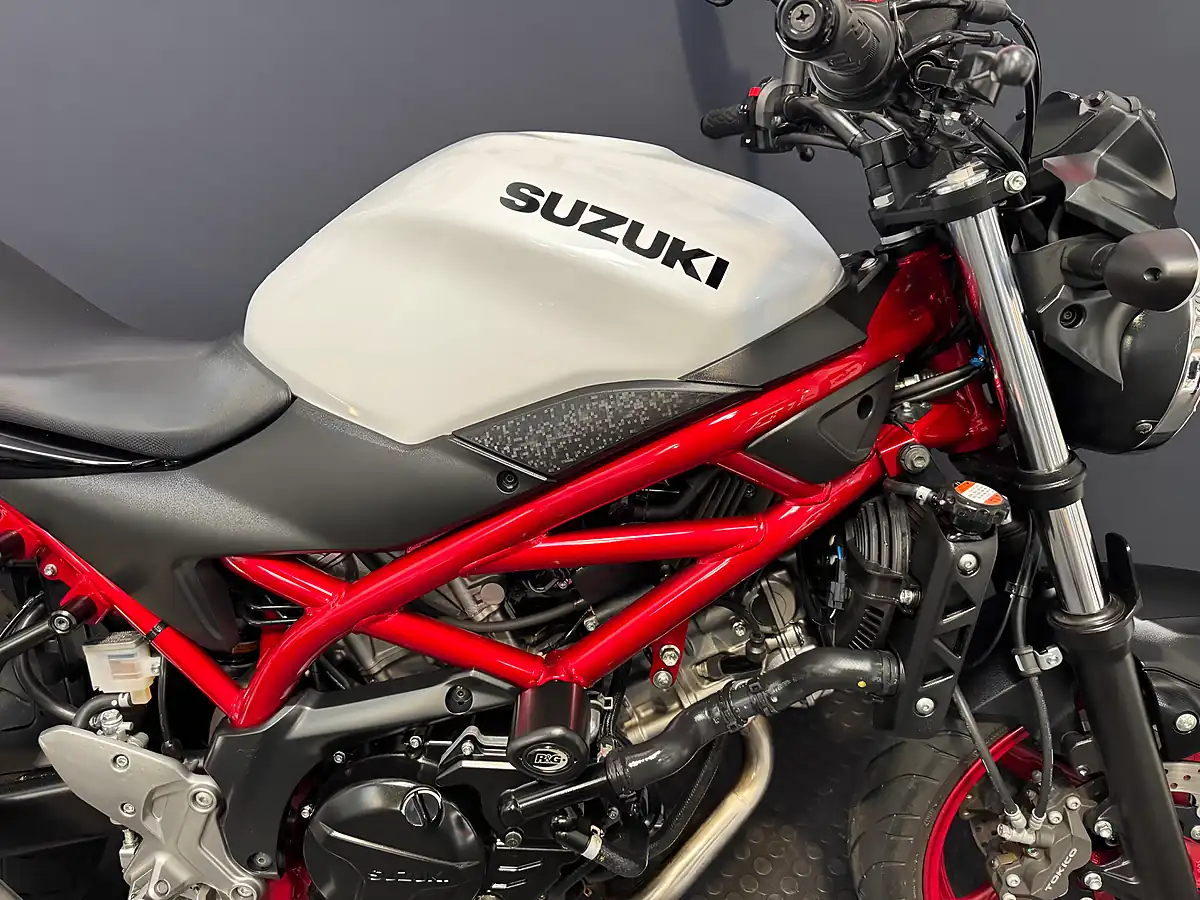 Used 2022 Suzuki SV650 - Interior and Exterior details 8