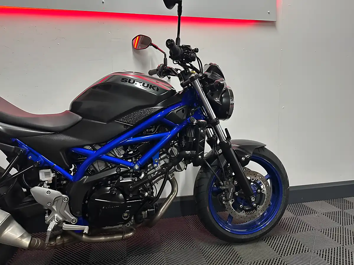 Used 2022 Suzuki SV650 Naked Black - Interior and Exterior details 10